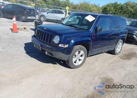 2016 Jeep Patriot Sport z USA, uszkodzony, nr VIN 1C4NJPBBXGD726591
